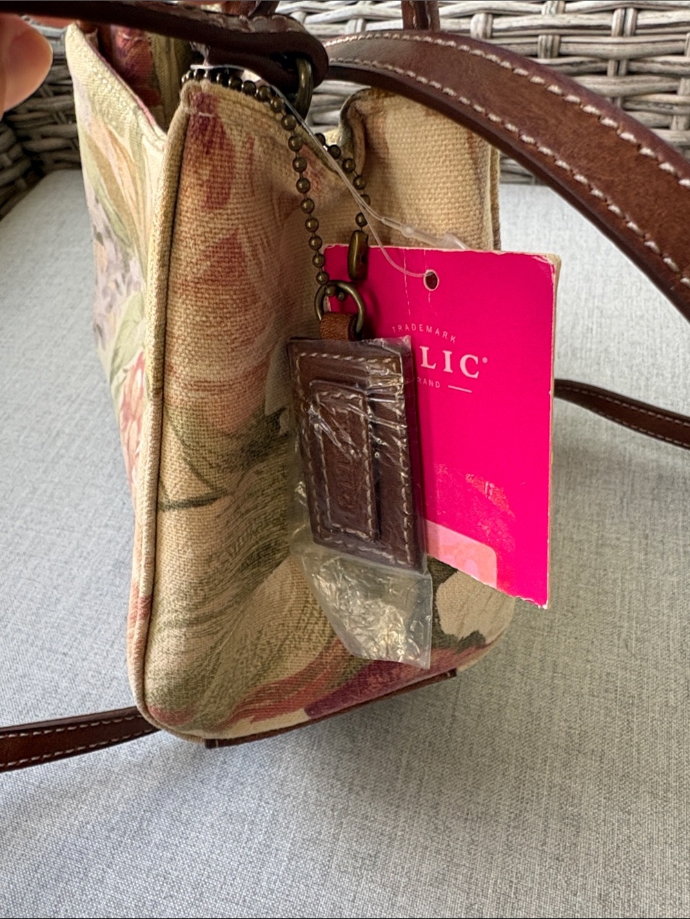 Relic Floral Canvas Shoulder Bag – NWT Vintage Cottagecore Style - Picture 4 of 7